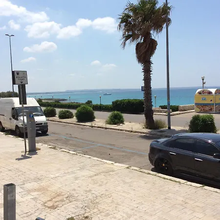 La Grotta Bed and breakfast